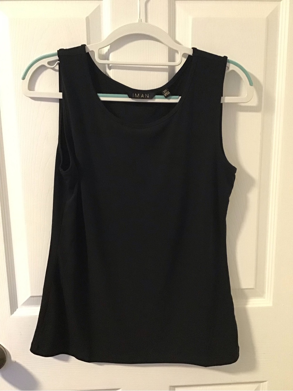 NWT! IMAN Black/White Scoop Neck Tank Top Set 2